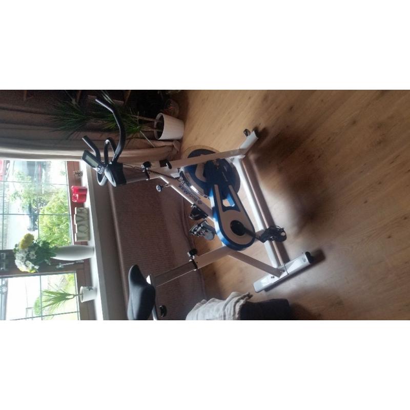 Bodymax spin bike