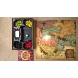 Lord Of The Rings 'Risk' board game. The Middle-Earth Conquest Game. Complete. Excellent condition.