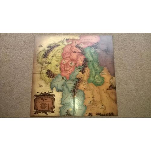 Lord Of The Rings 'Risk' board game. The Middle-Earth Conquest Game. Complete. Excellent condition.