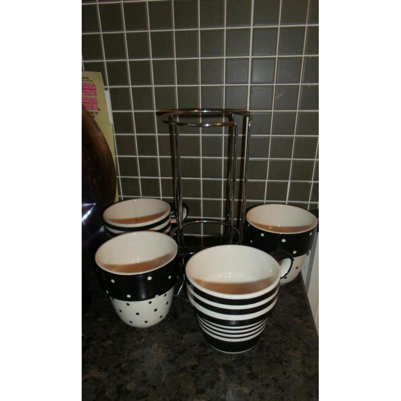 M & S Handpainted Spots & Stripes Large Stacking Mugs Set