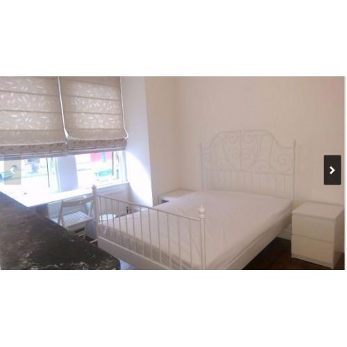 spacious double room(for SINGLE only) in a lovely clean house SE7- Charlton & North Greenwich