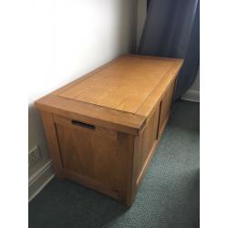 Oak blanket box