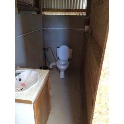 Shed to let