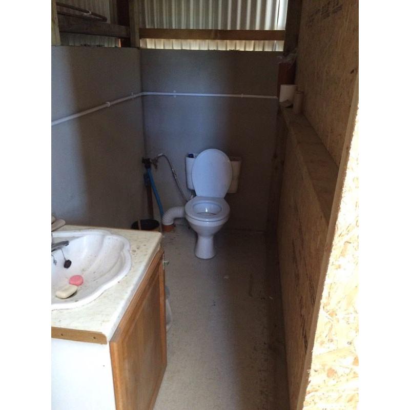 Shed to let