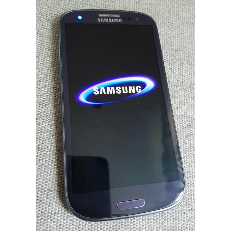 Samsung Galaxy S3 like NEW unlocked, 16GB, blue