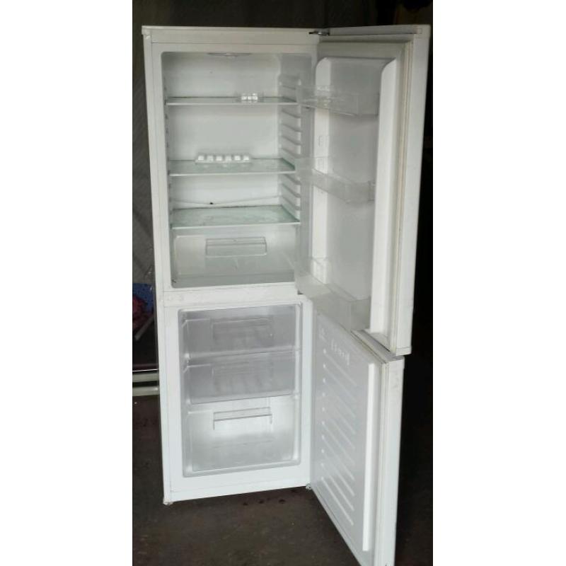 Fridge freezer white cheap fully working fridgefreezer