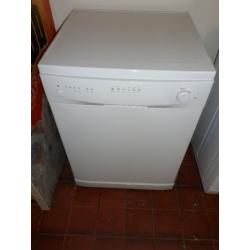 "Currys"Free standing Dishwasher.. For sale...Can be delivered...