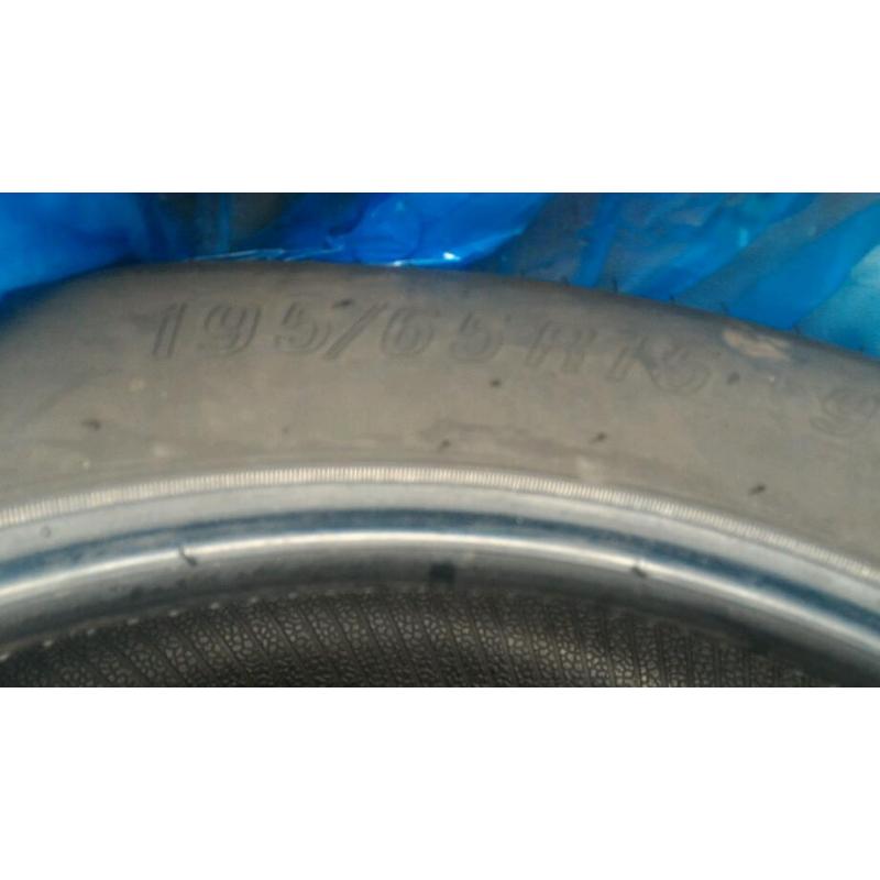 Summer tyres 195/65 R15 x 4