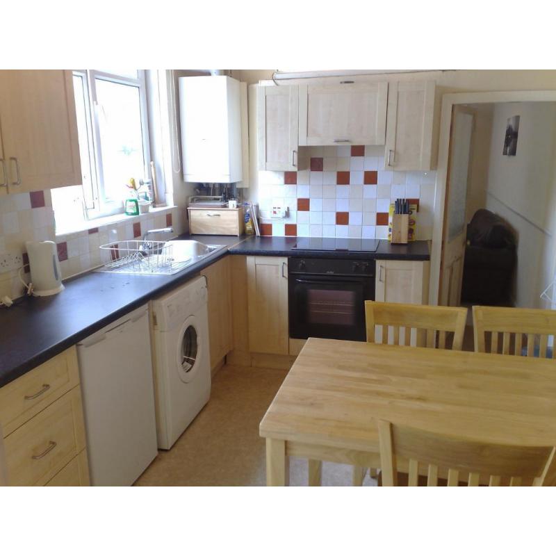 House to let in Cathays, Cardiff
