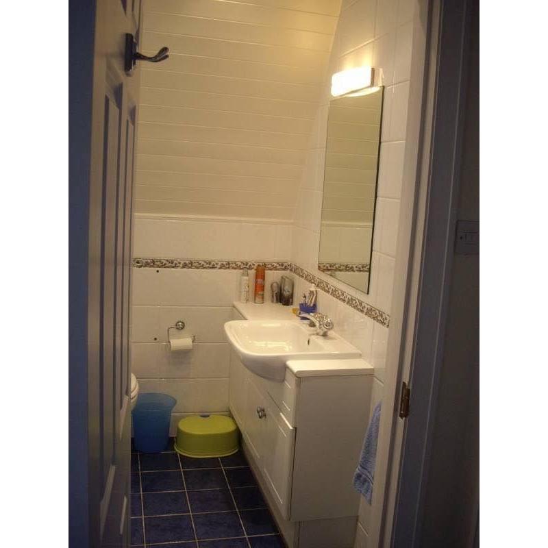 Luxury Double ensuite Immaculate home.Free parking and garden