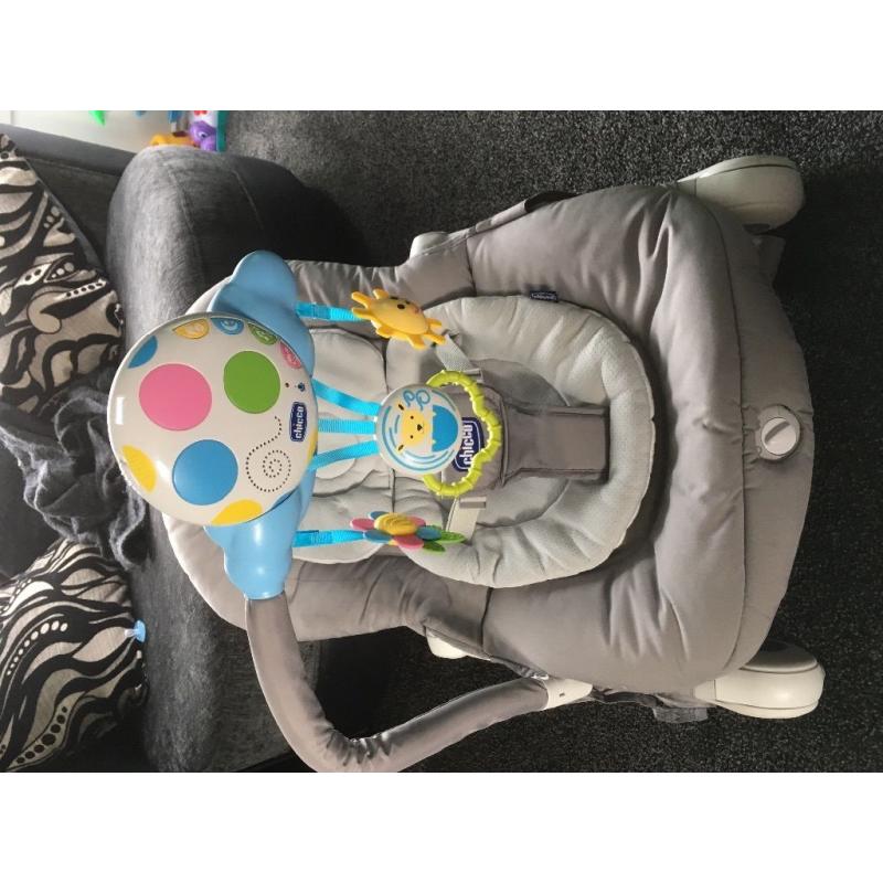 Chicco balloon bouncer
