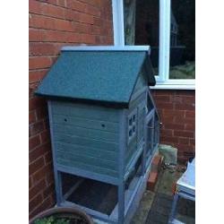 Rabbit/Guinea Pig Hutch/Chicken House