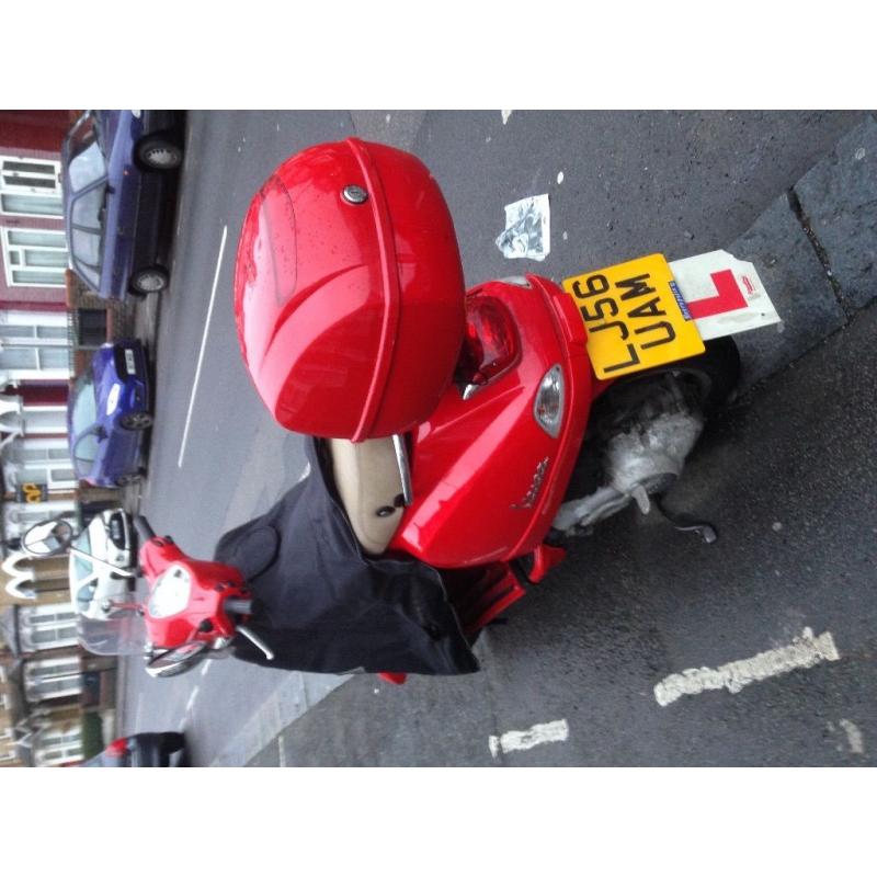 Vespa LX 125