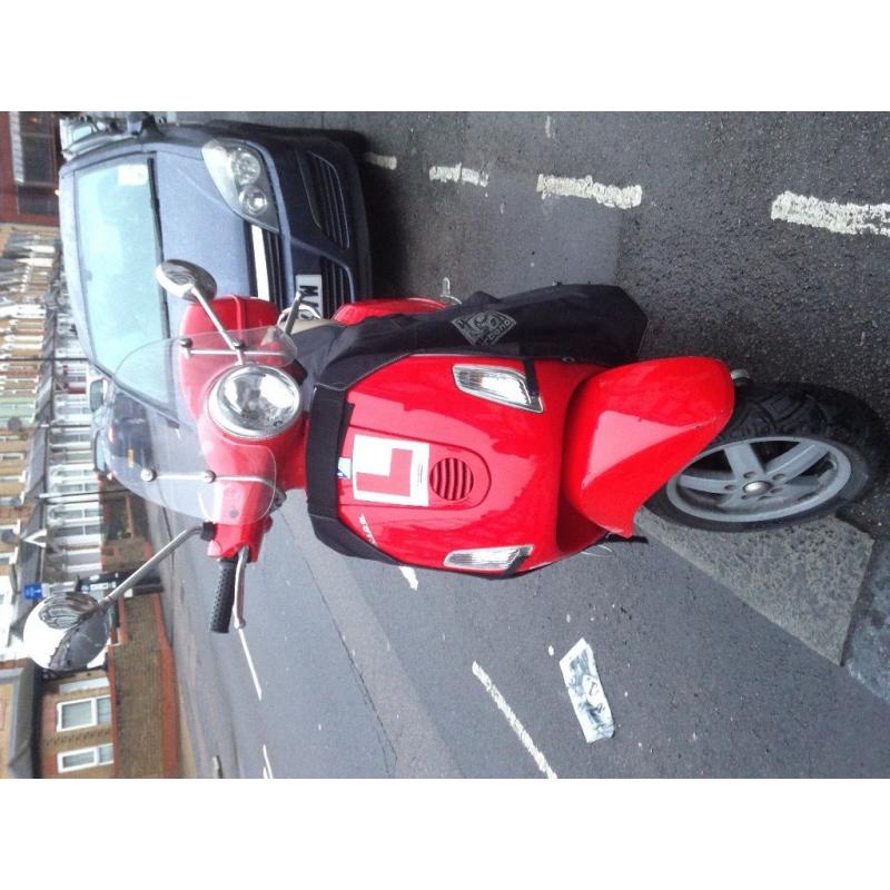Vespa LX 125