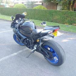 SUZUKI GSXR 750 K8