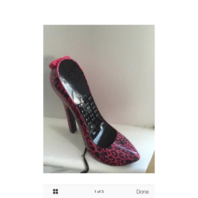 Novelty high heel landline phone