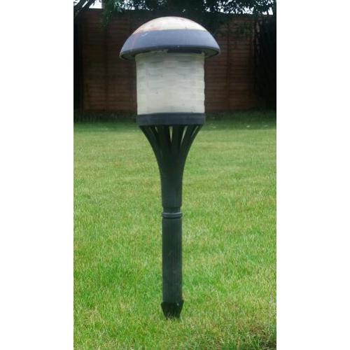 Solor power garden lights
