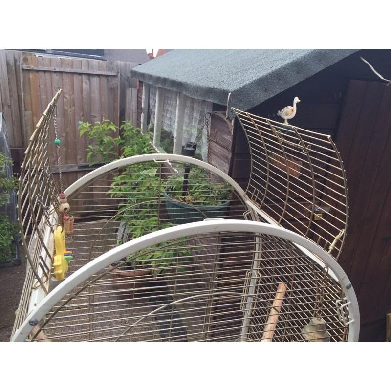 Parrot/bird cage