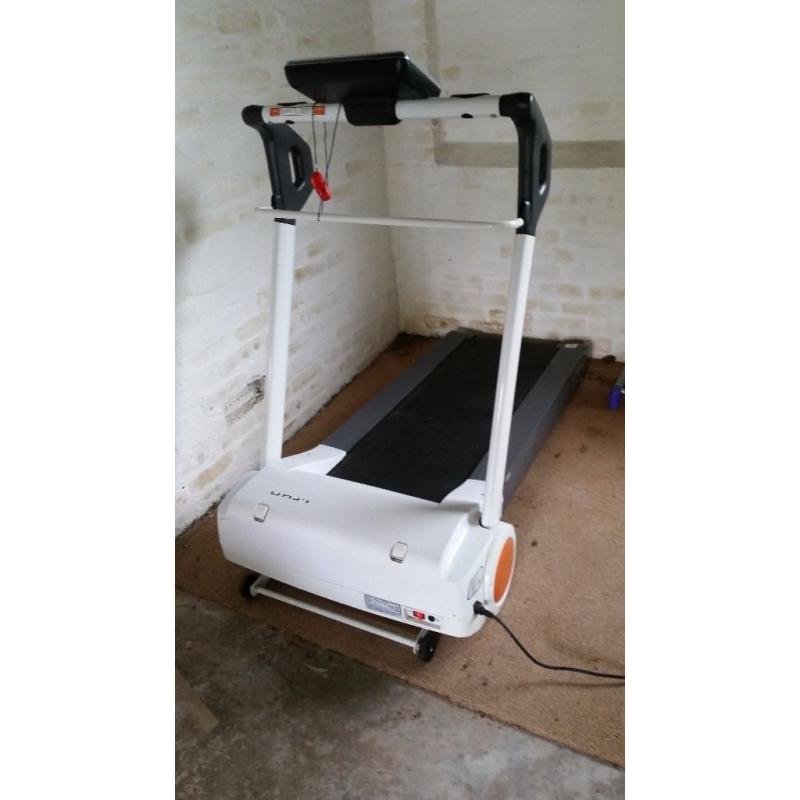 REEBOK iRUN TREADMILL