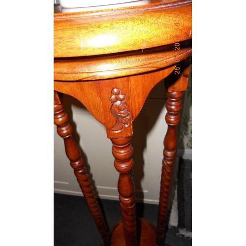 Lovely Solid Wood, possibly Antique, Mahogany pot/plant stand Classic piece