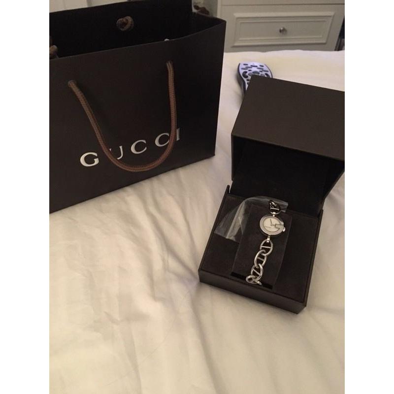 GUCCI ladies charm watch diamond and mother of pearl face
