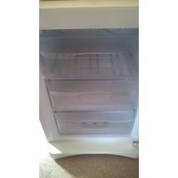 Indesit grafiti fridge freezer