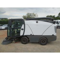2006 - 56 - JOHNSTON 2000 4TON 2.8D AUTOMATIC SWEEPER (GUIDE PRICE)