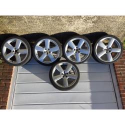 5 x 19 inch Audi RS style-alloys with good tyres 235/35ZR19