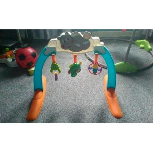Baby arch toy