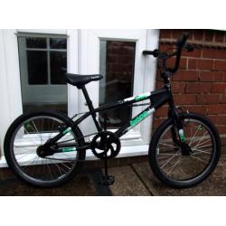**20" WHEEL BMX BIKE WITH GYRO & V BRAKES - CLEANED & SERVICED - SUPERB!!**