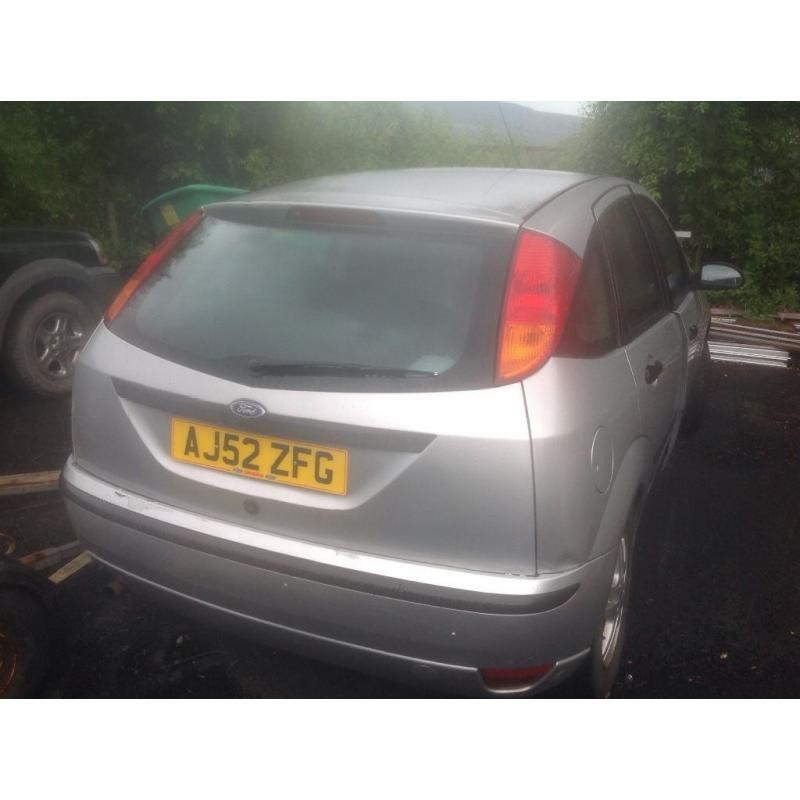Ford focus breaking for spares good alloys and tyres