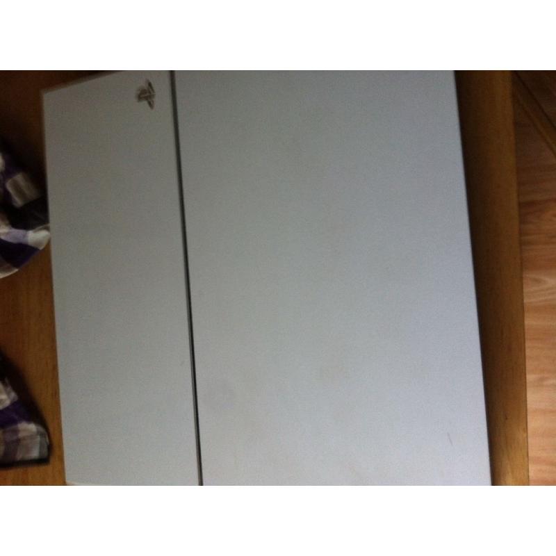 White sony ps4 for console for parts it can get fix but not got time