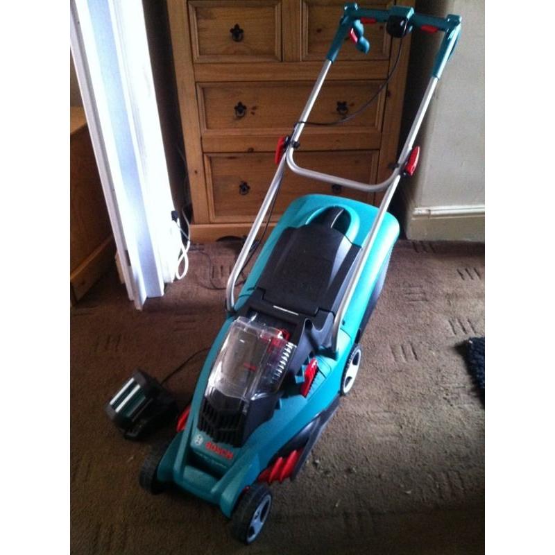 BOSCH ROTAK 36 VOLT CORDLESS LAWNMOWER