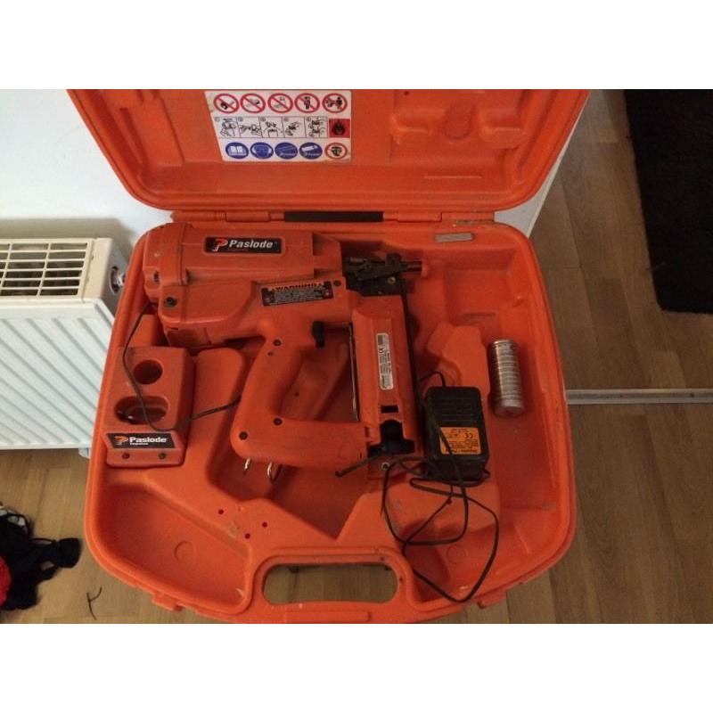Paslode finishing gun