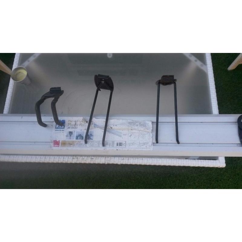 handy tool rack