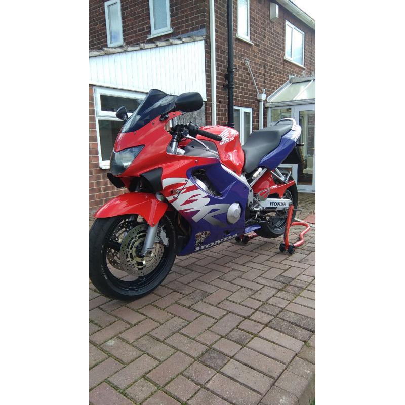HONDA CBR 600 ULTIMA LIGHT .VGC