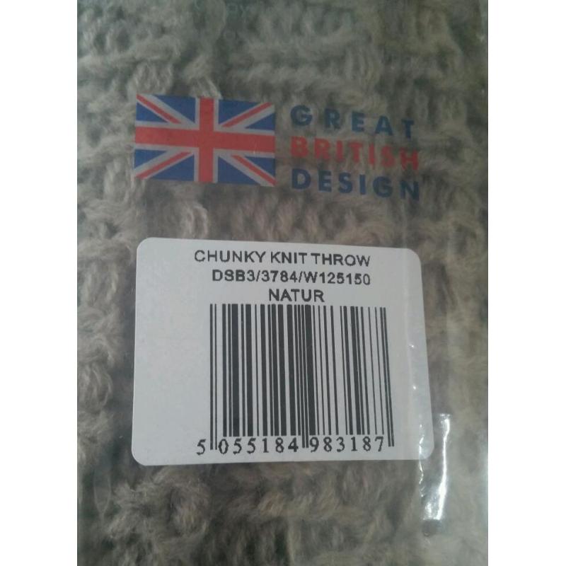 Catherine lansfield chunky knit throw in natural
