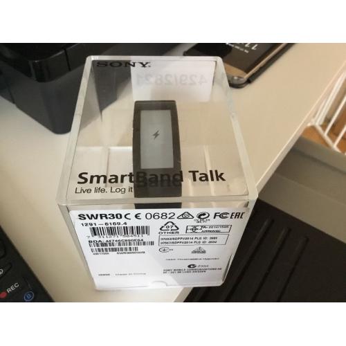 Sony smart Band Talk fitness band BRAND NEW