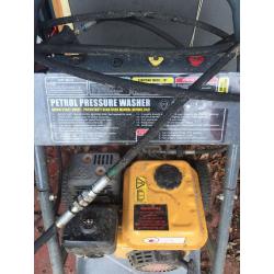 Petrol pressure washer