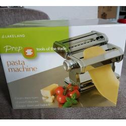 Pasta machine