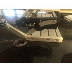 Thule Single Step V10 / Manual 550 brand new never used still in box