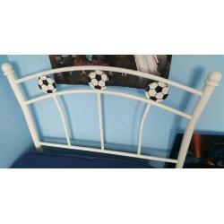 Football bed single