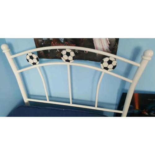 Football bed single