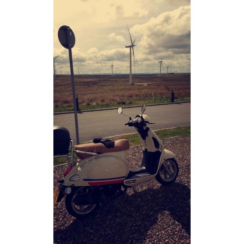 Boation Monza 125cc Retro Moped - Vespa Lookalike Excellent runner