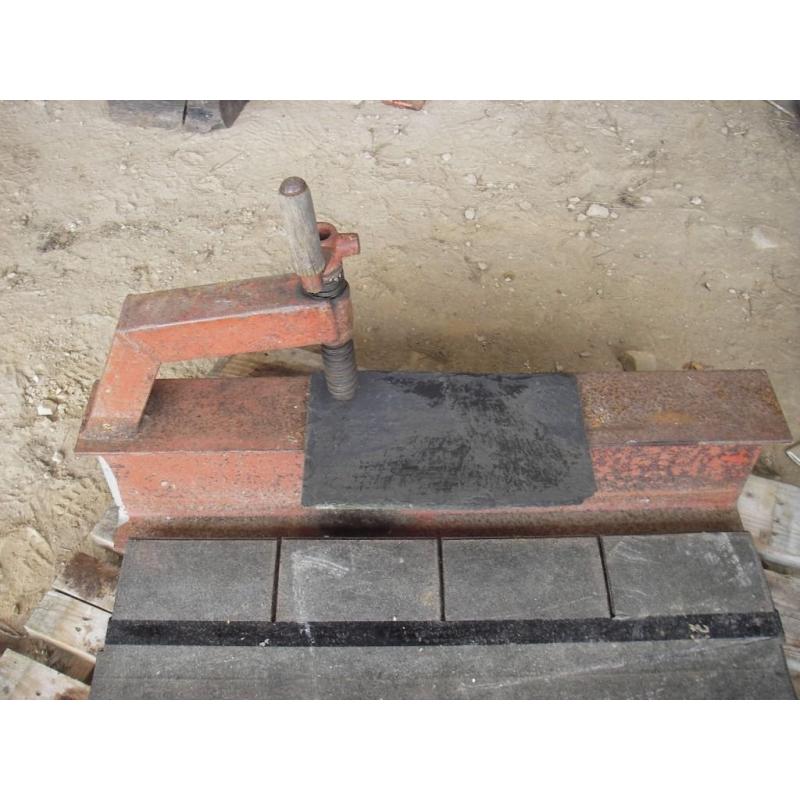 slate hole borer