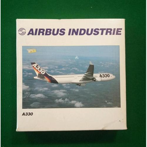 Herpa wings Airbus Ind A330 diecast
