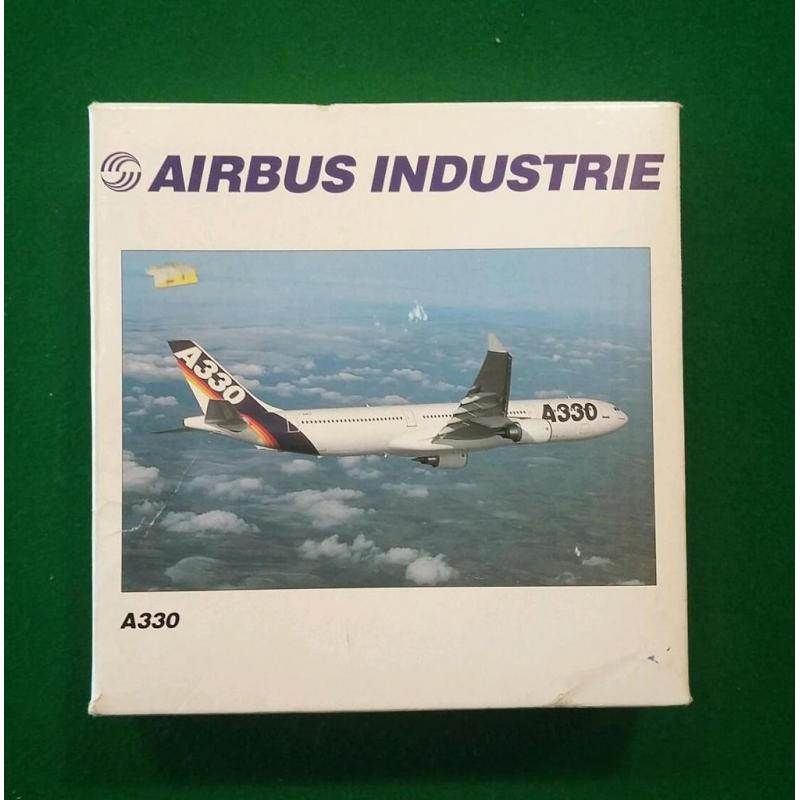 Herpa wings Airbus Ind A330 diecast