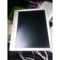 Belinea 15" tft monitor and cables