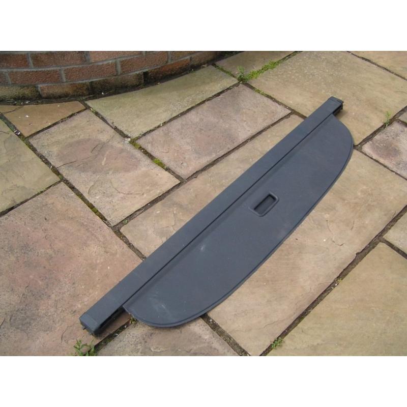 Audi A6 2001 estate luggage cover