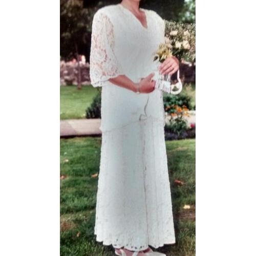 Wedding Dress size 14--16.